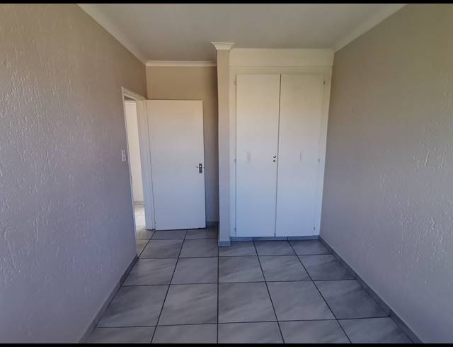 2 BEDROOM APARTMENT FOR SALE IN KENLEAF